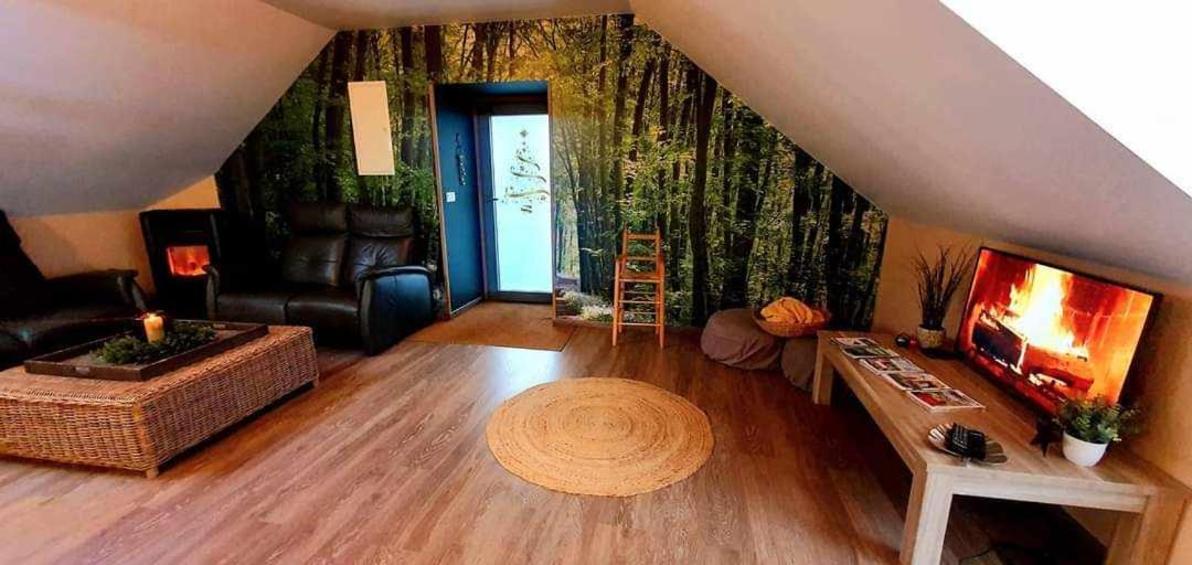 La Maison Du Sabotier Custinne Eksteriør bilde