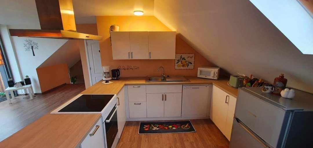La Maison Du Sabotier Custinne Eksteriør bilde